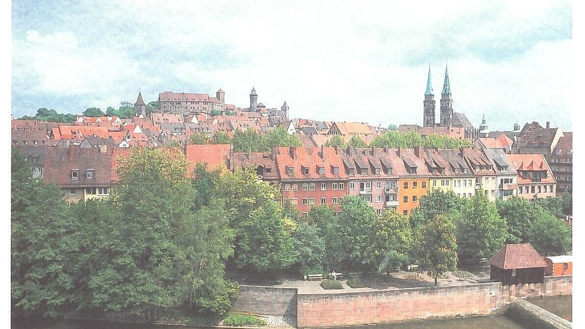 Eine Postkarte mit Blick auf die Nürnberger Altstadt